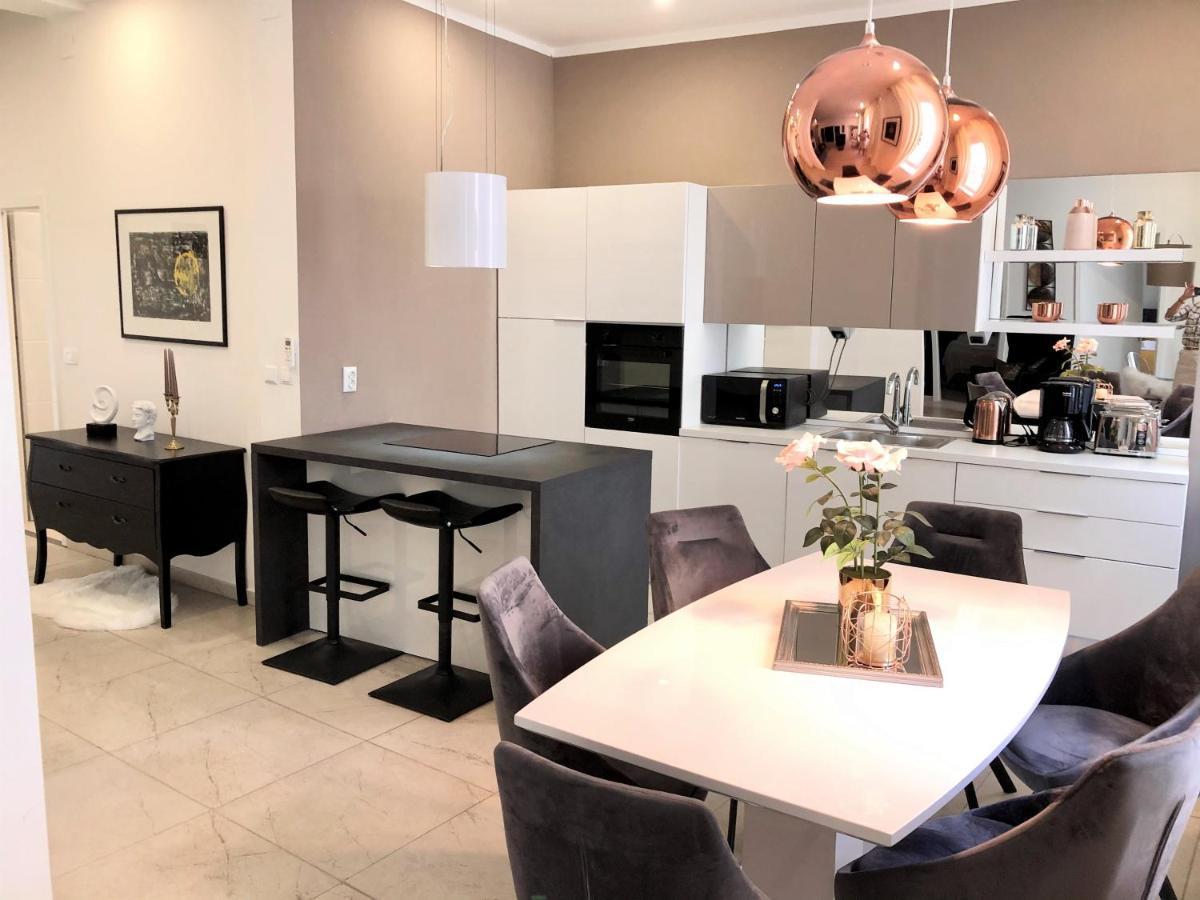 Hedone Luxury Apartment With Free Parking Pula Ngoại thất bức ảnh