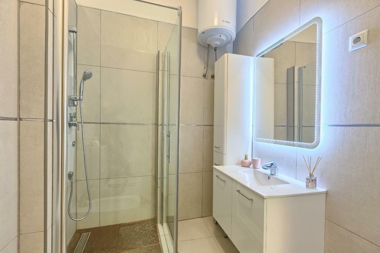 Hedone Luxury Apartment With Free Parking Pula Ngoại thất bức ảnh
