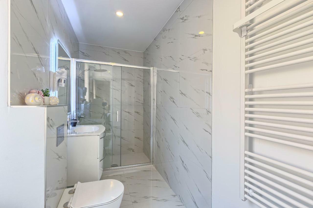 Hedone Luxury Apartment With Free Parking Pula Ngoại thất bức ảnh